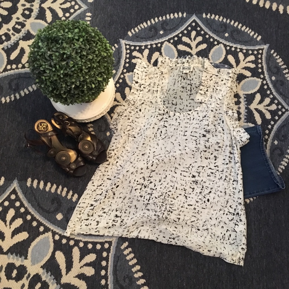 Converse One Star Ruffle Sleeveless Top